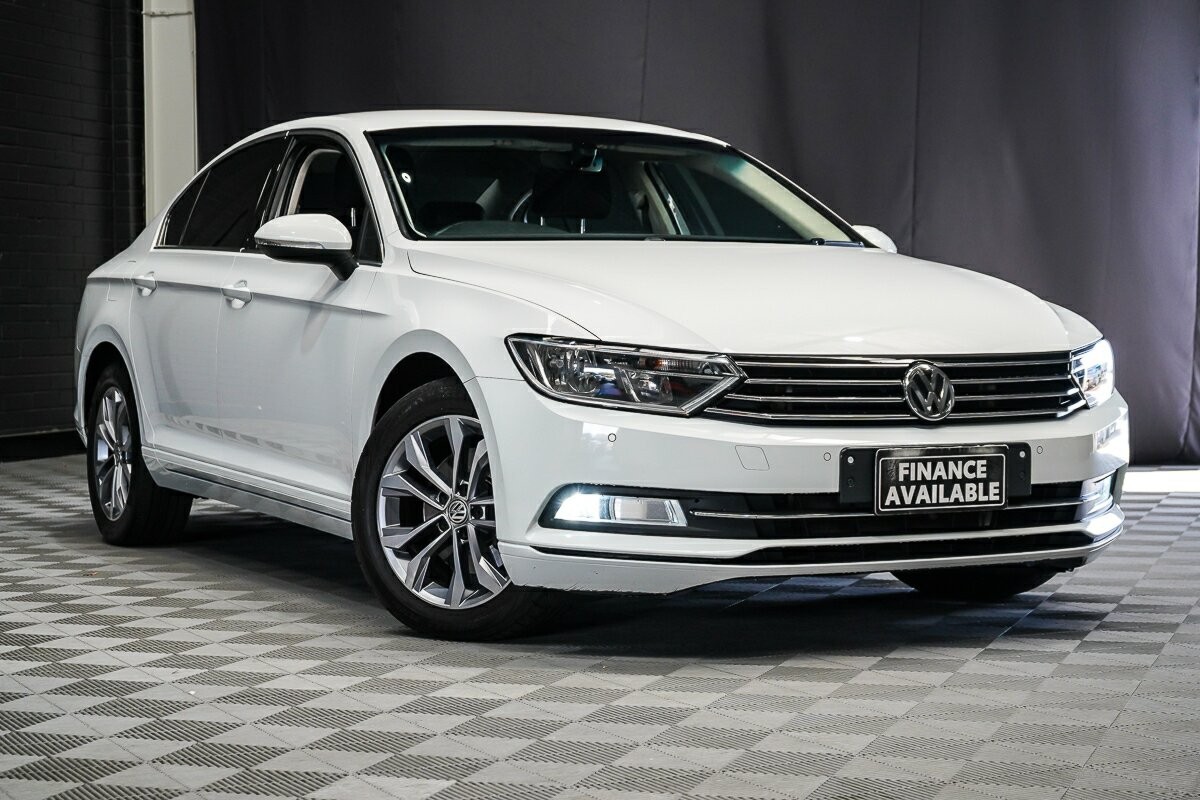 Volkswagen Passat image 1