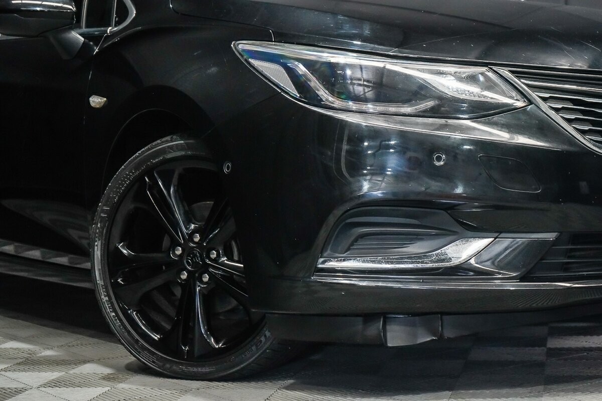 Holden Astra image 2