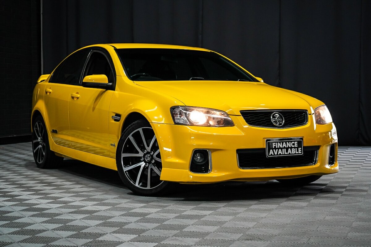 Holden Commodore image 1