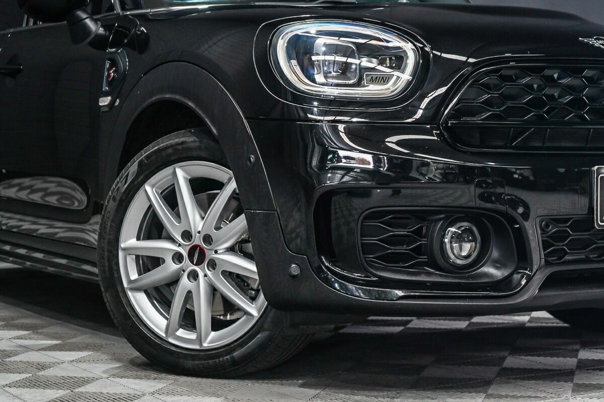 Mini Countryman image 2