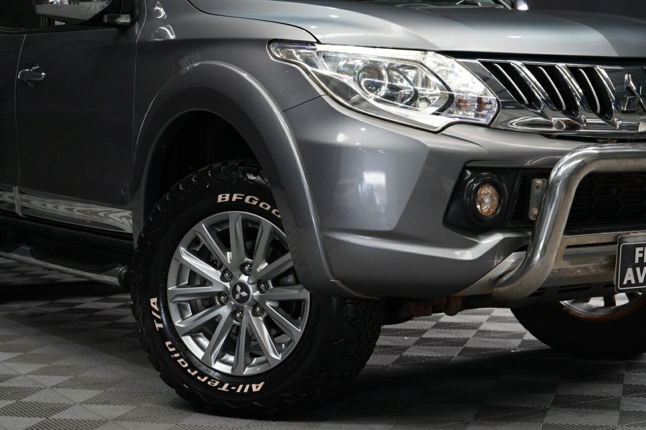 Mitsubishi Triton image 2