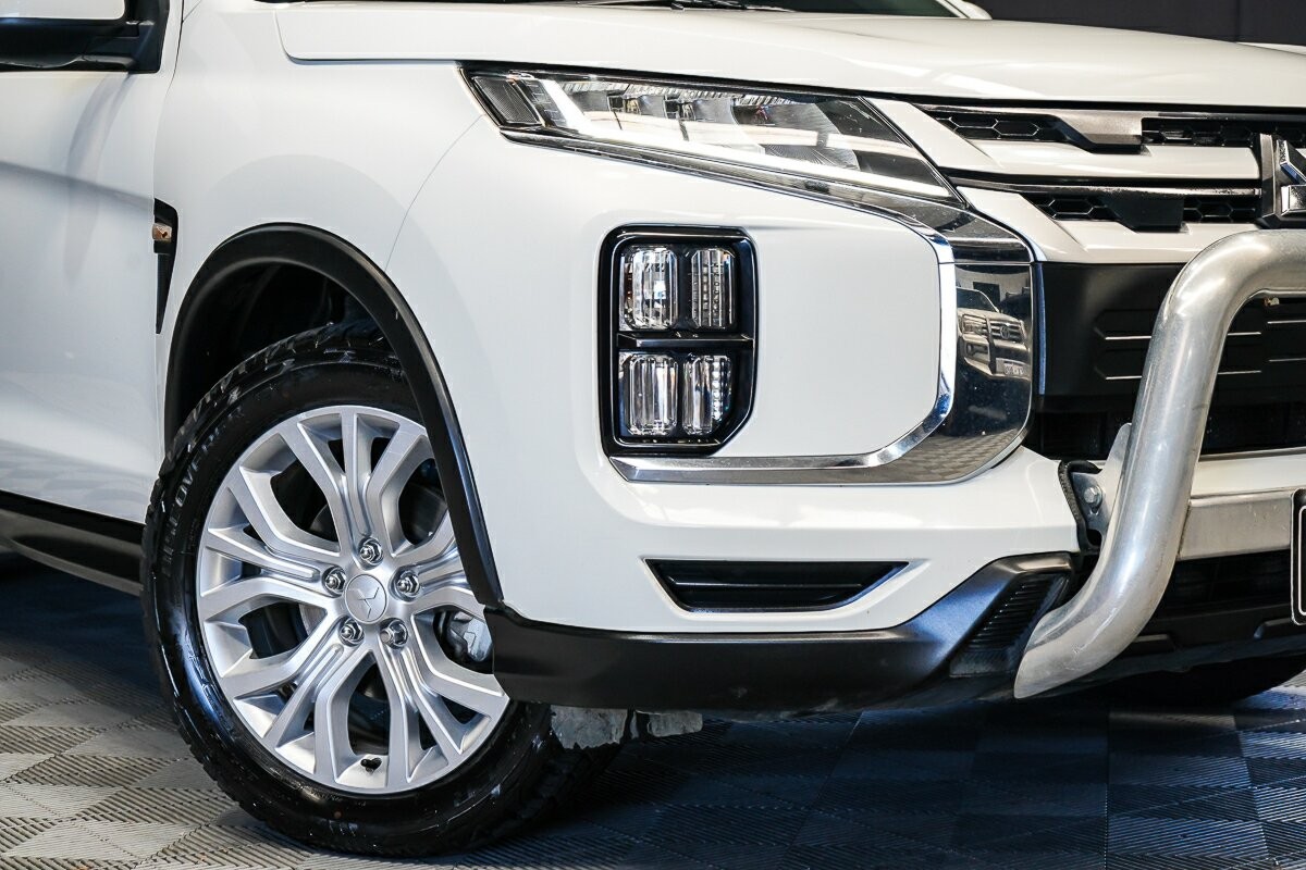 Mitsubishi Asx image 2