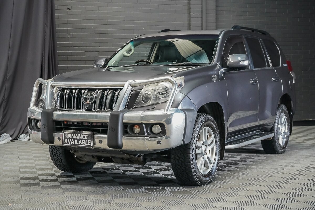 Toyota Landcruiser Prado image 4