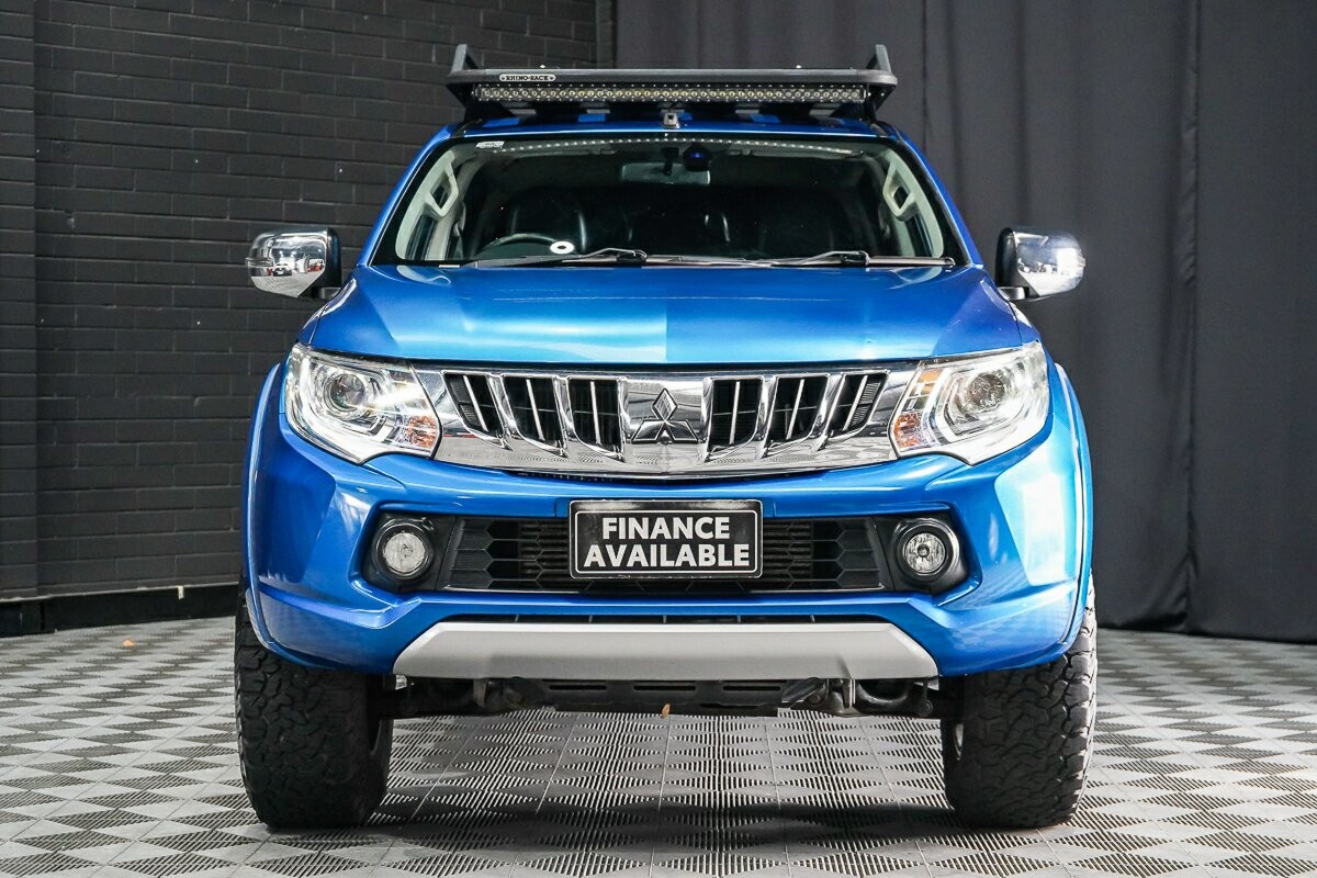 Mitsubishi Triton image 3