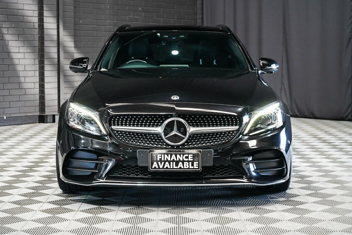 Mercedes Benz C-class image 3