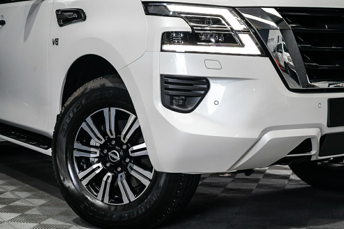 Nissan Patrol image 2