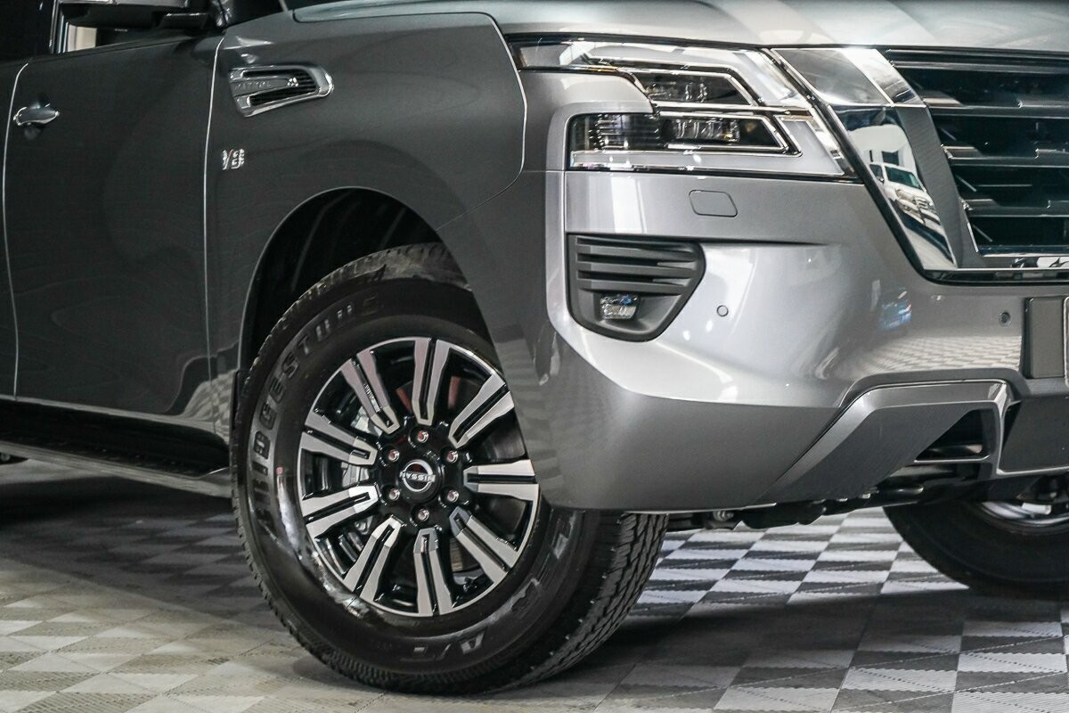 Nissan Patrol image 2
