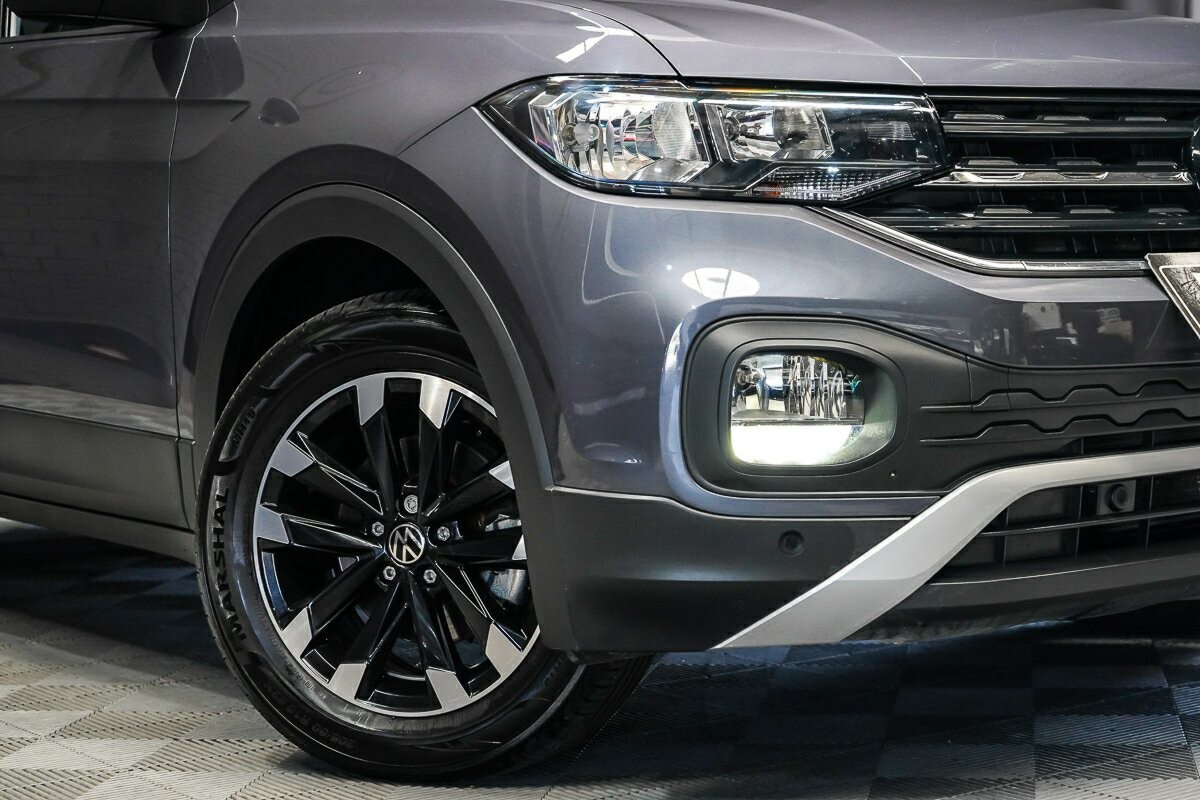 Volkswagen T-cross image 2