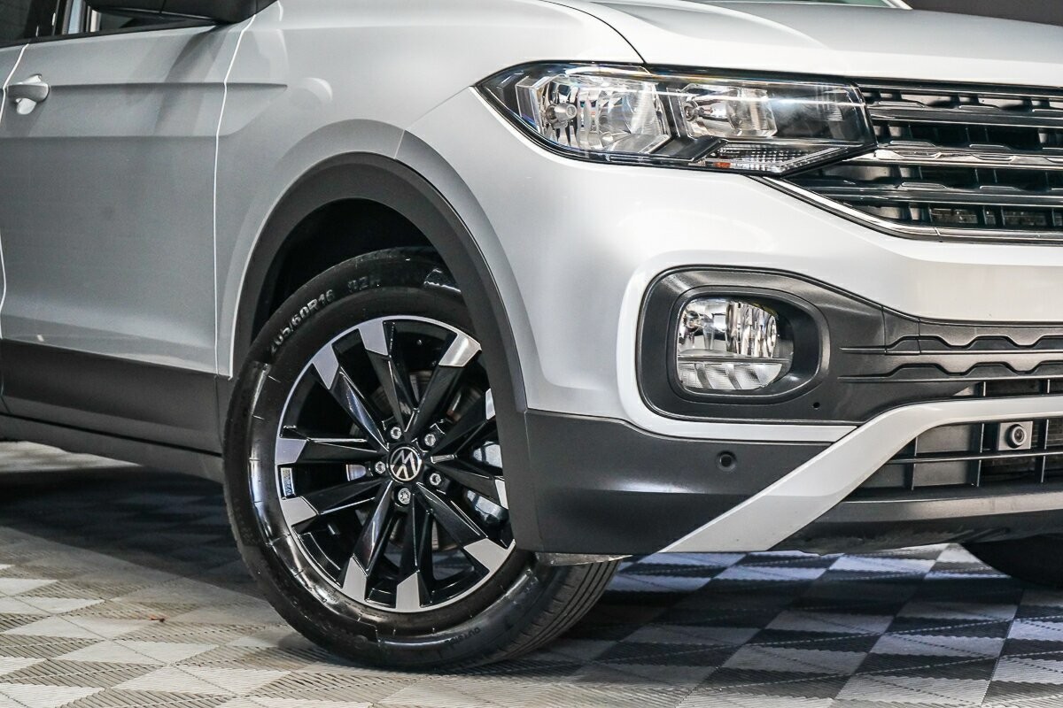 Volkswagen T-cross image 2