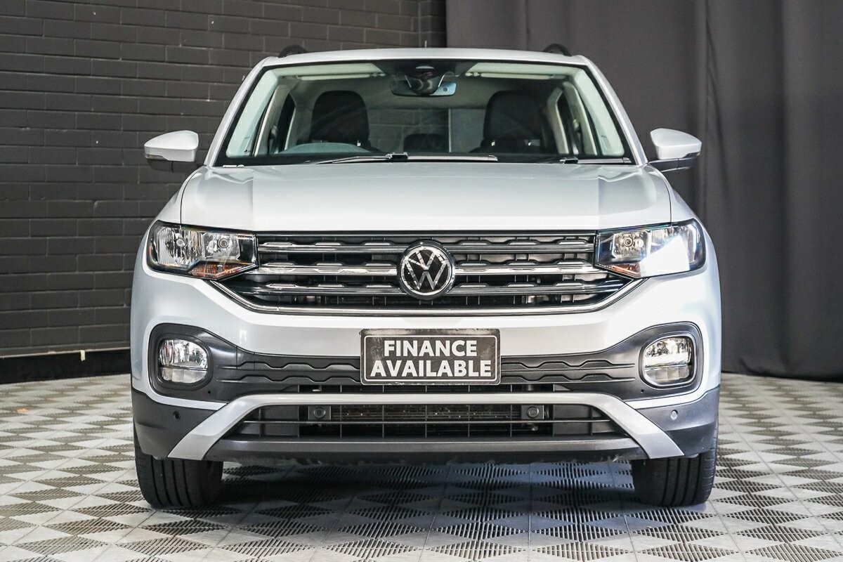 Volkswagen T-cross image 3