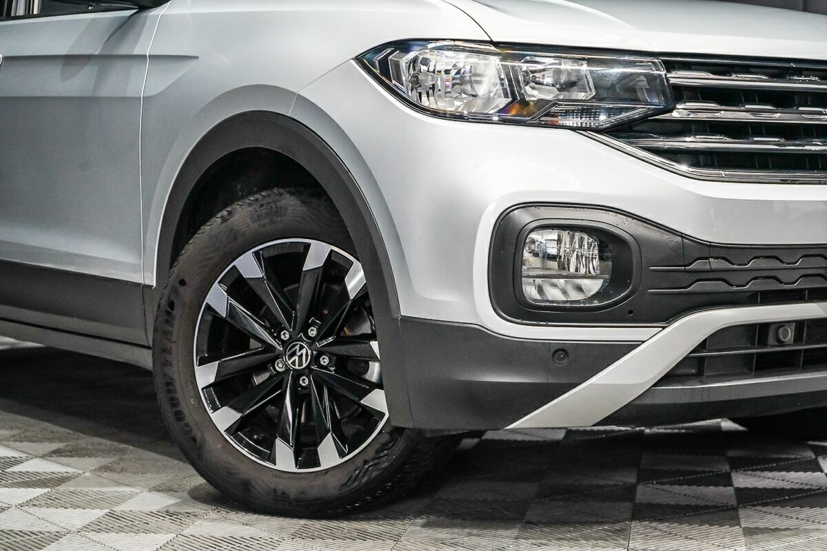 Volkswagen T-cross image 2