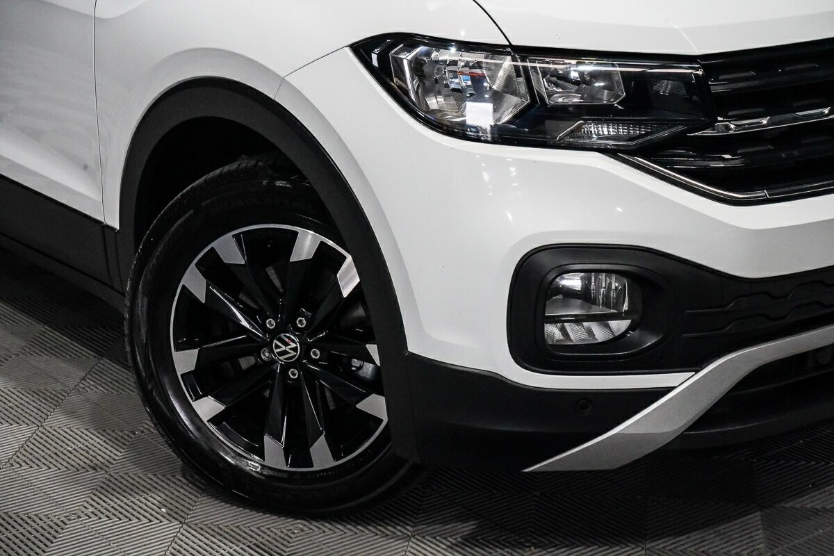 Volkswagen T-cross image 2