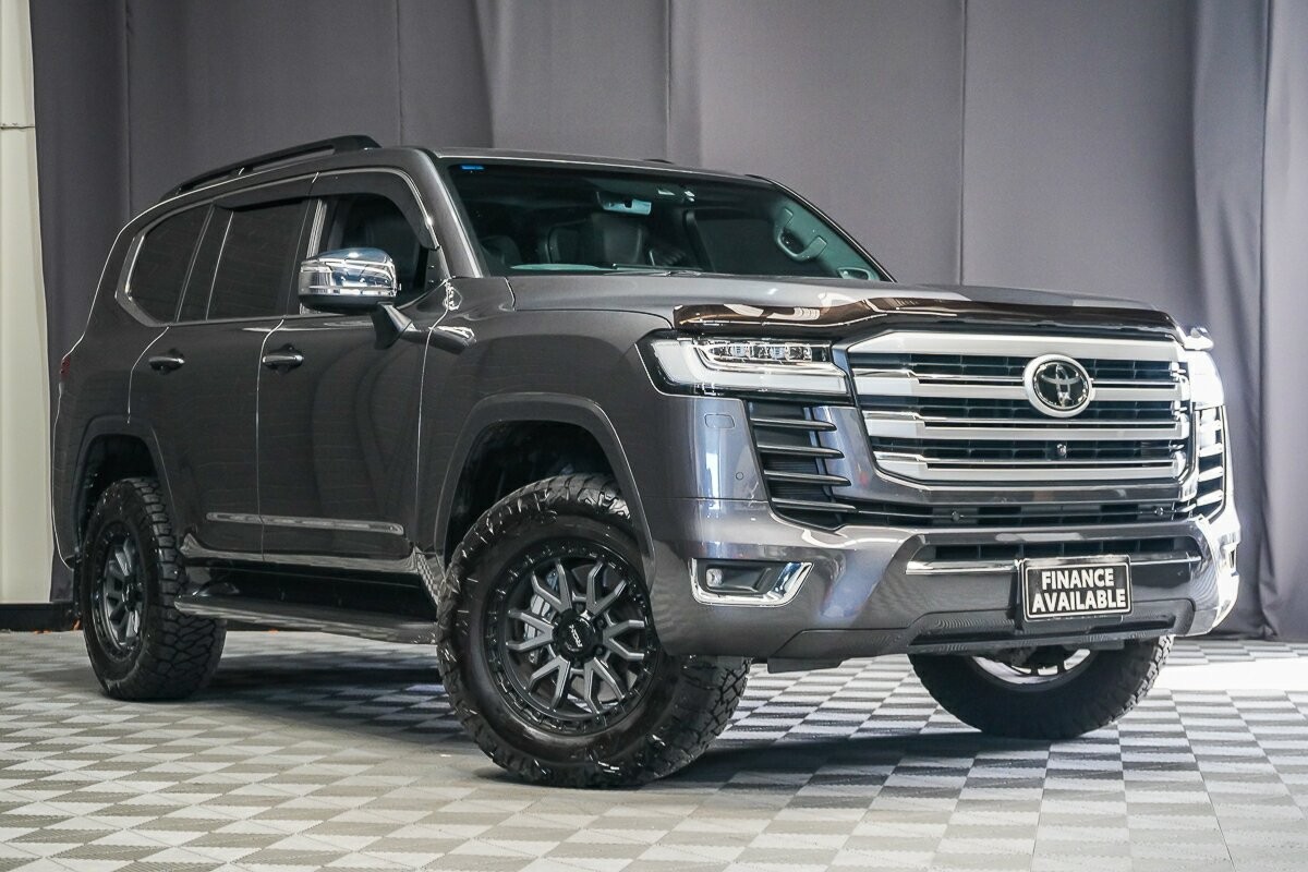 Toyota Landcruiser image 1
