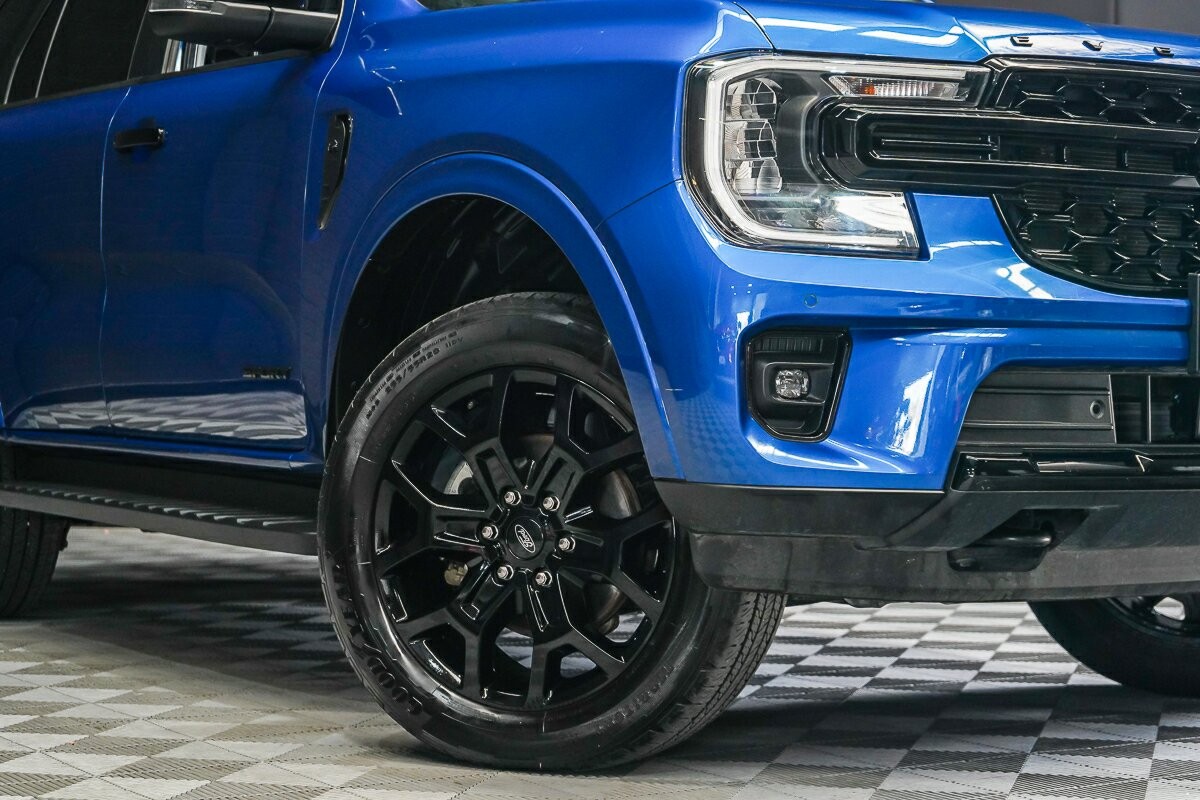 Ford Everest image 2