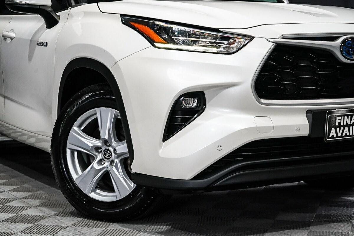 Toyota Kluger image 2