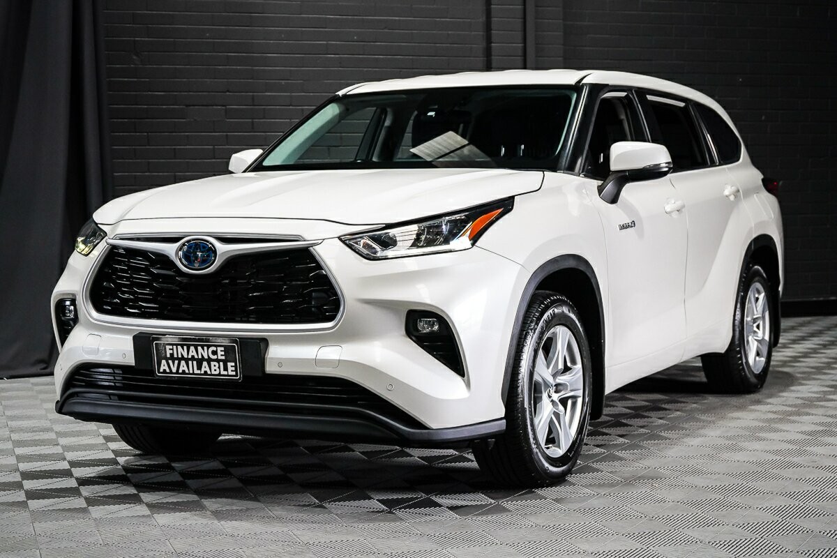 Toyota Kluger image 4