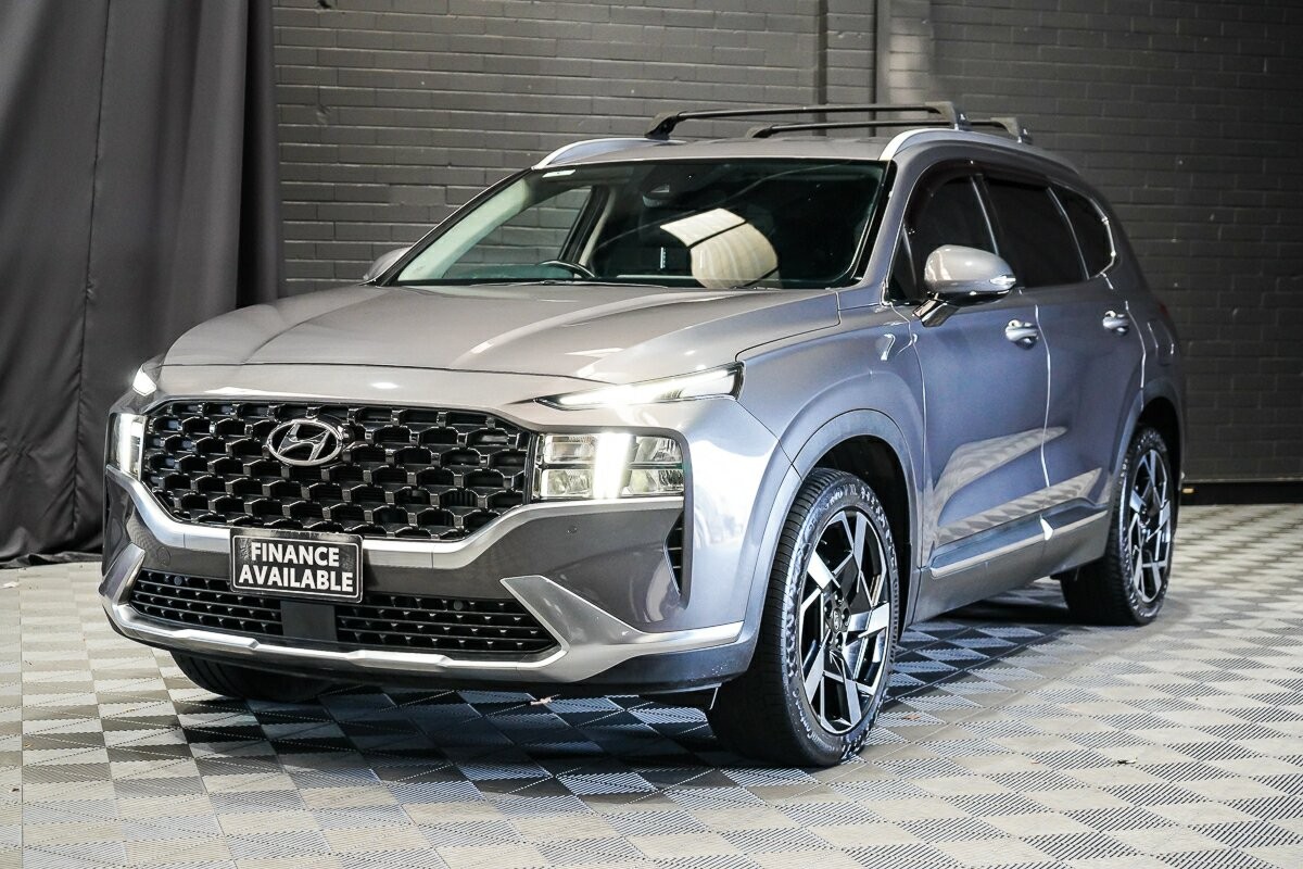 Hyundai Santa Fe image 4