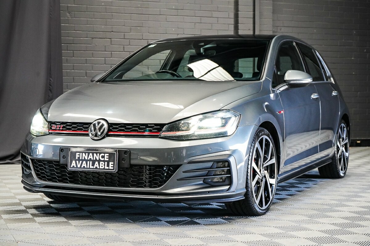 Volkswagen Golf image 4