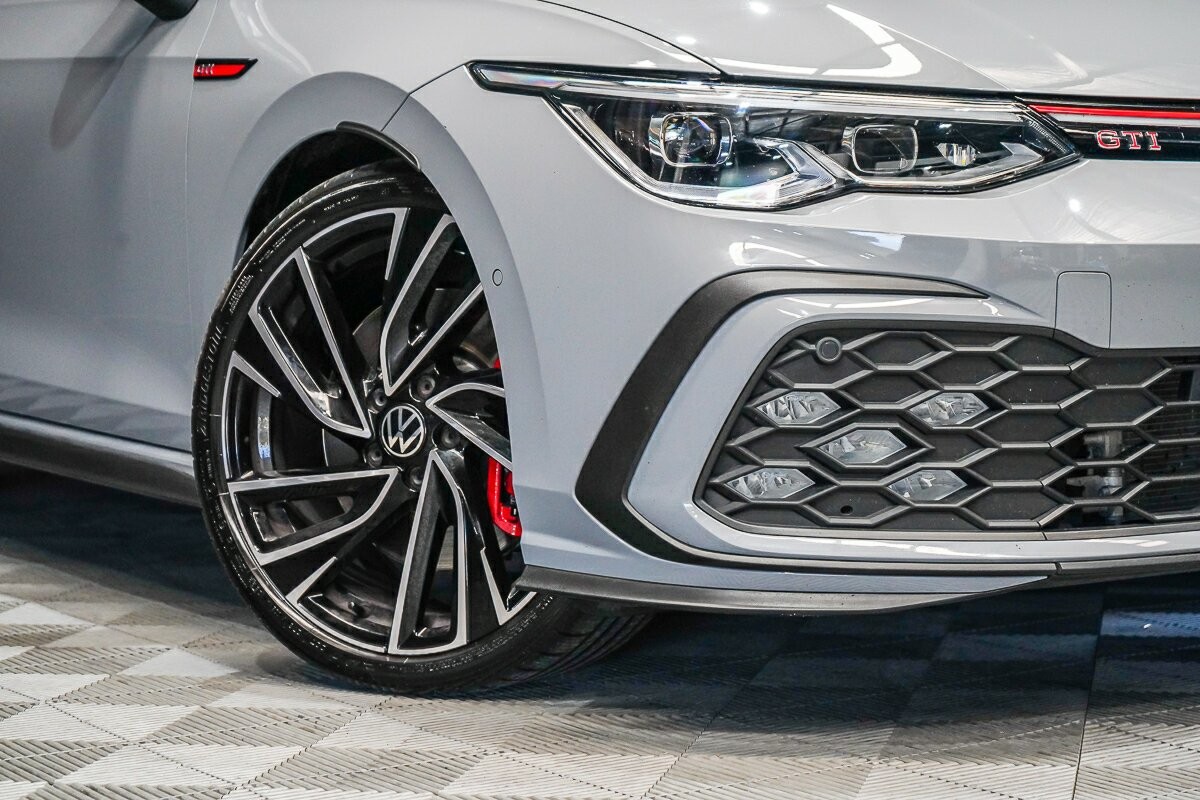 Volkswagen Golf image 2