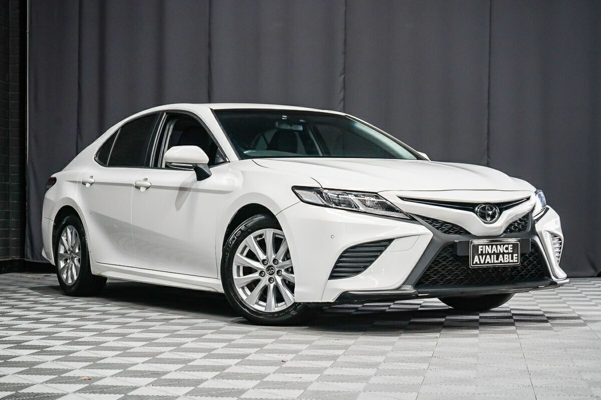 Toyota Camry image 1