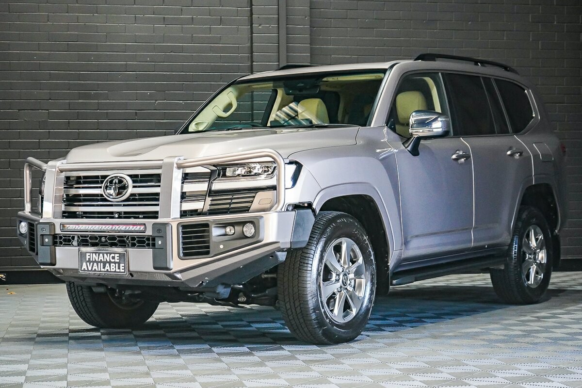 Toyota Landcruiser image 4