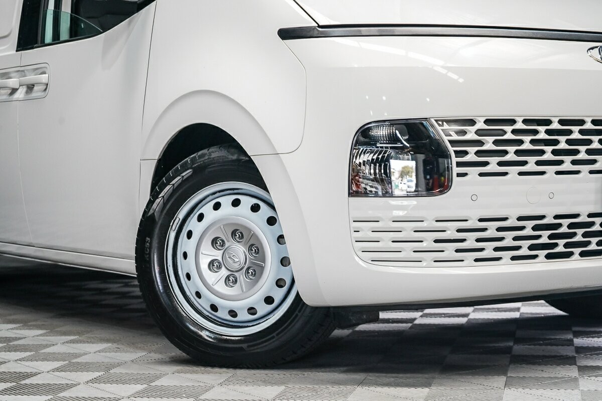 Hyundai Staria Load image 2