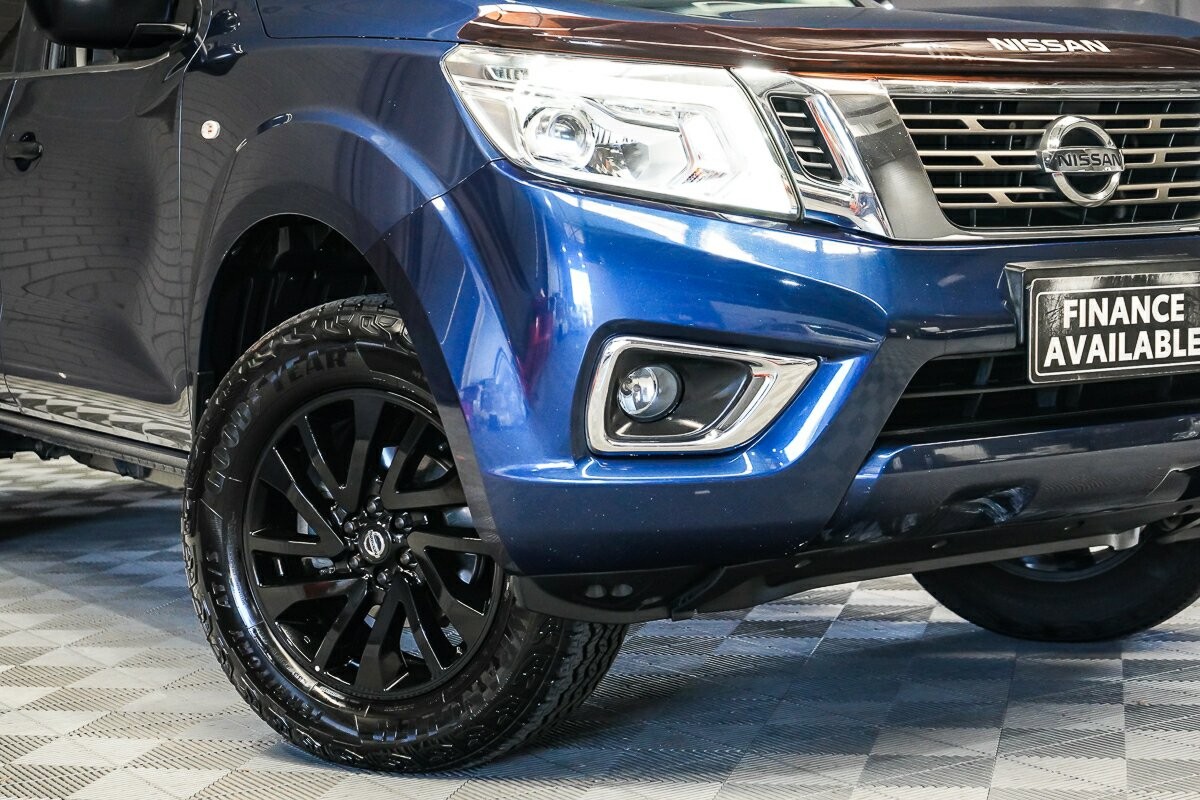 Nissan Navara image 2