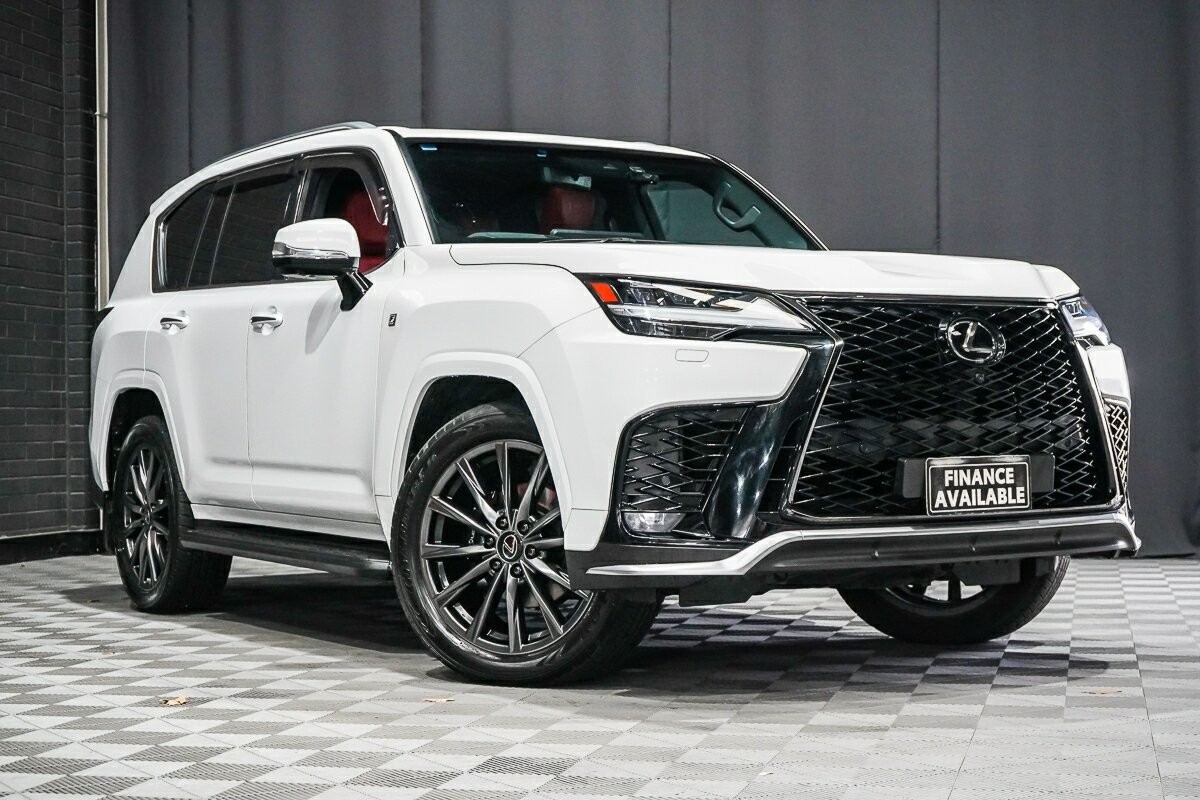 Lexus Lx image 1