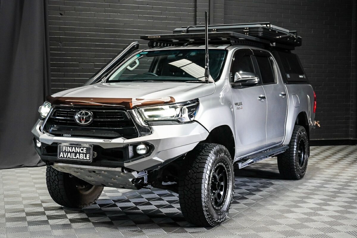Toyota Hilux image 4