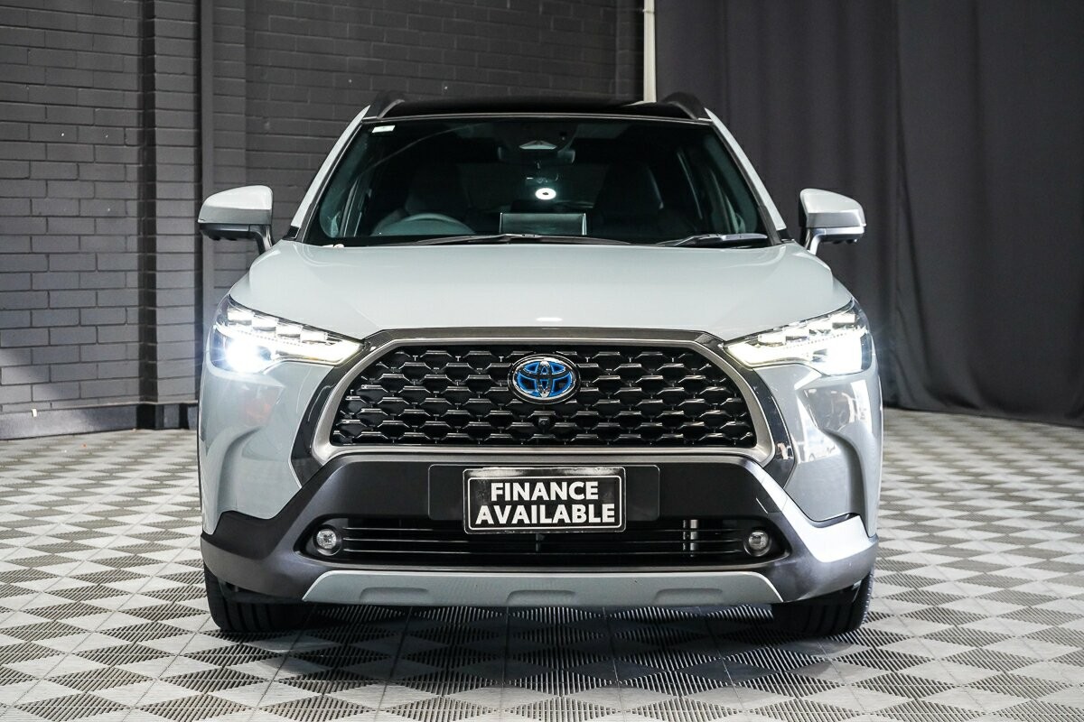 Toyota Corolla Cross image 3