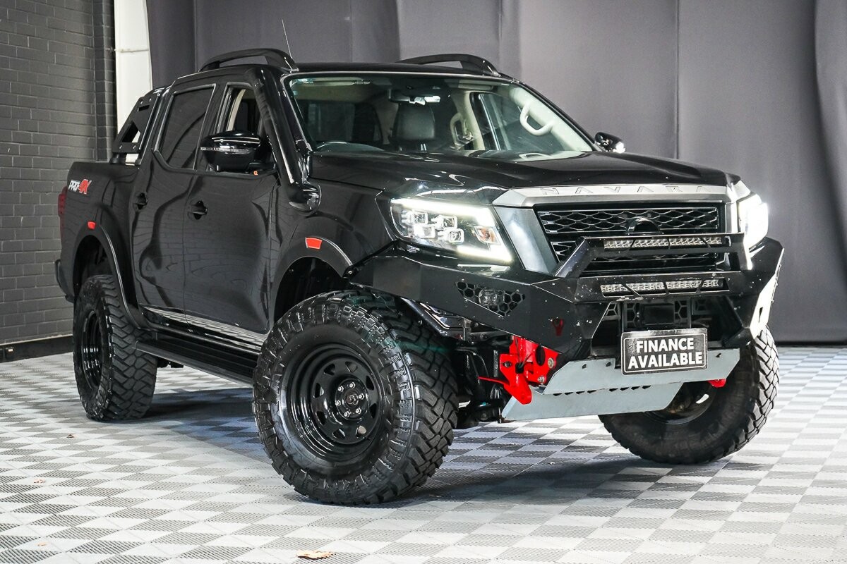 Nissan Navara image 1