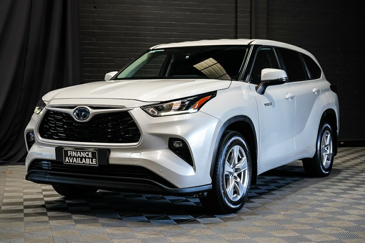 Toyota Kluger image 4