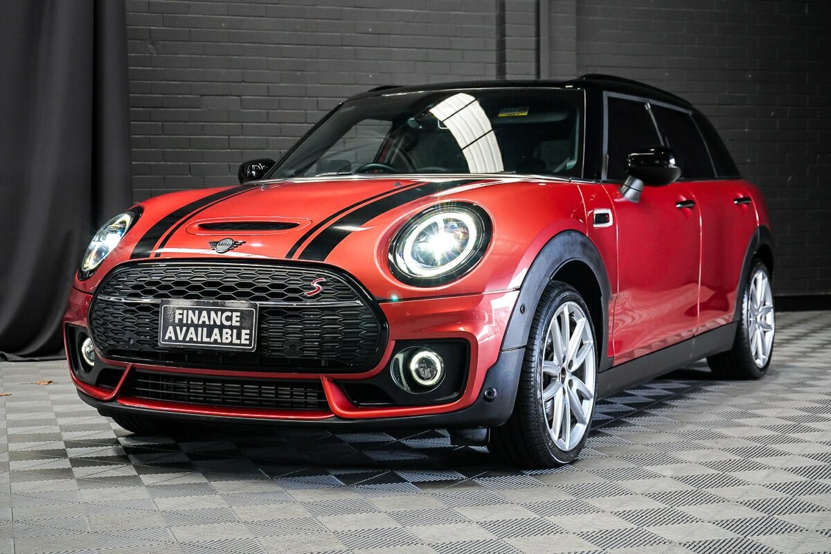 Mini Clubman image 4