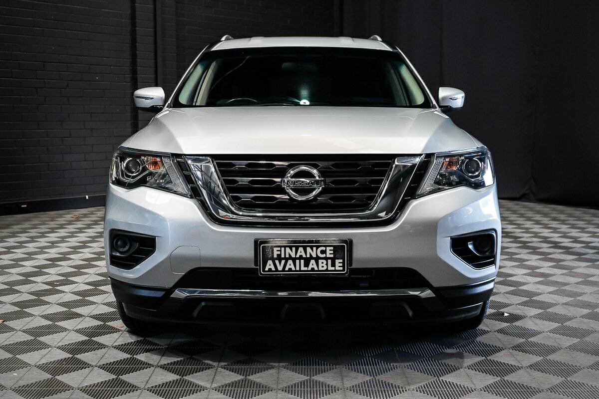 Nissan Pathfinder image 3