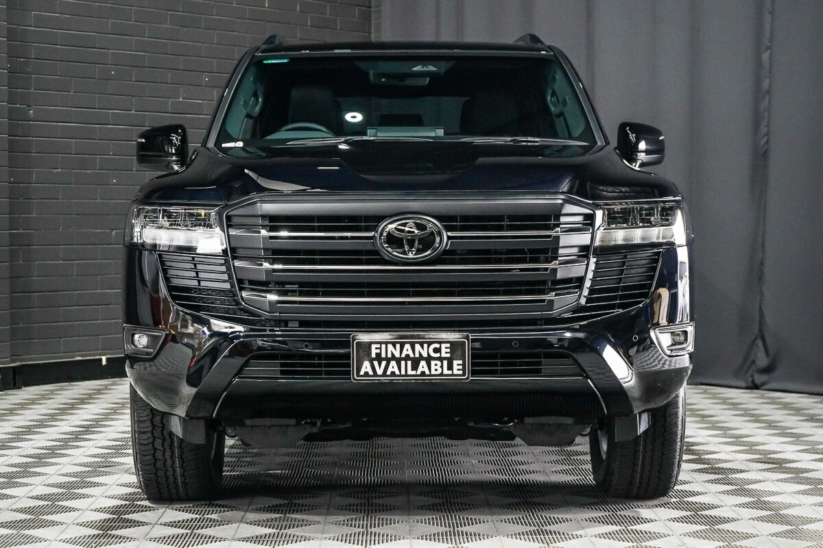 Toyota Landcruiser image 3