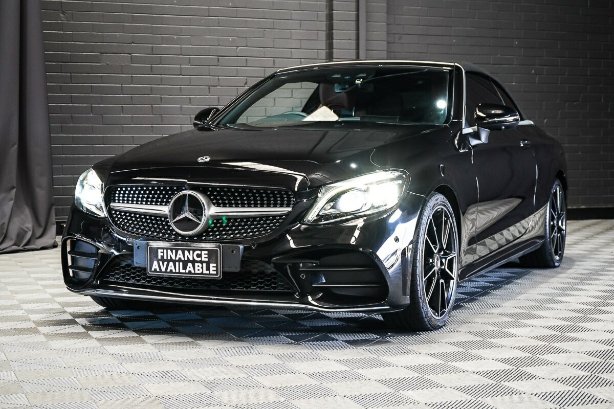 Mercedes Benz C-class image 4