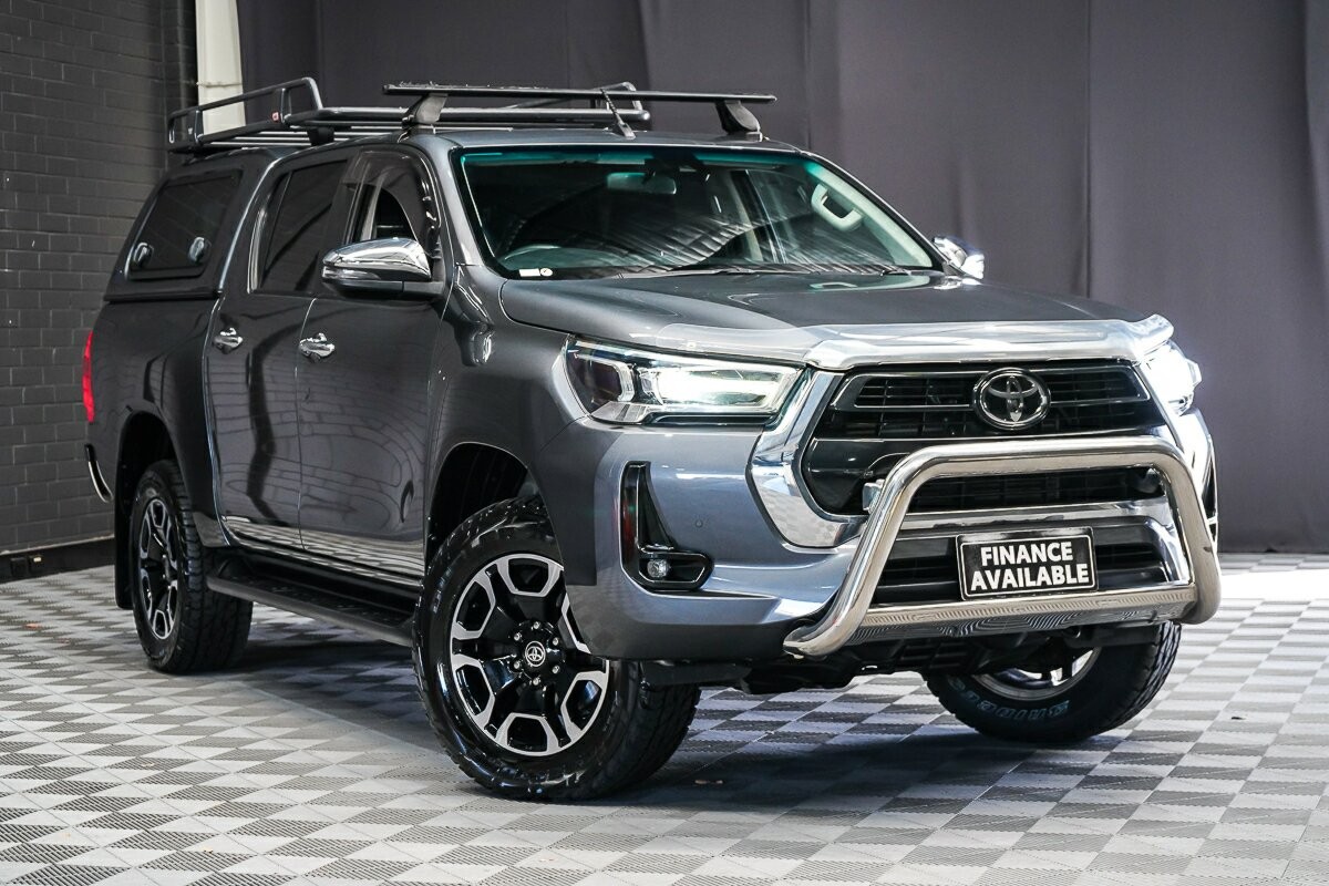 Toyota Hilux image 1