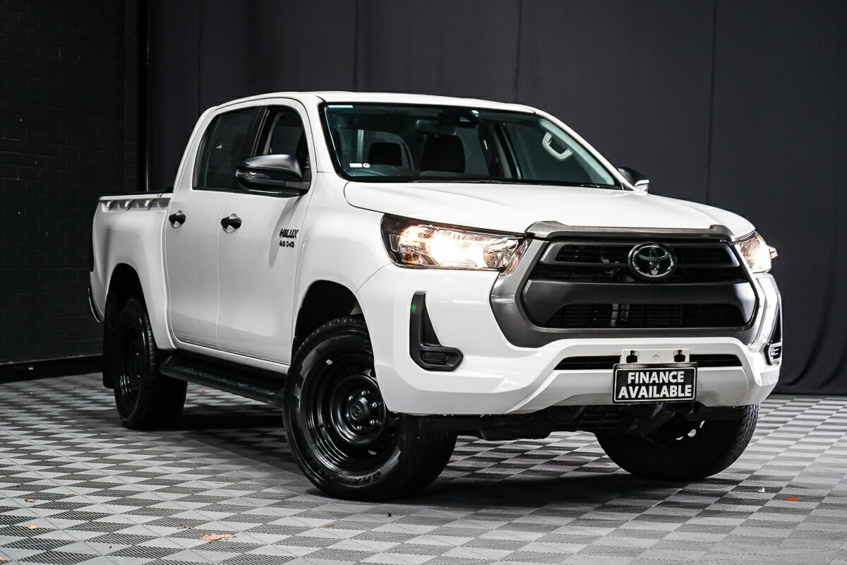 Toyota Hilux image 1