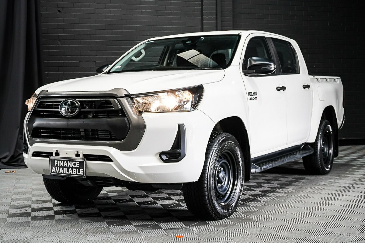 Toyota Hilux image 4