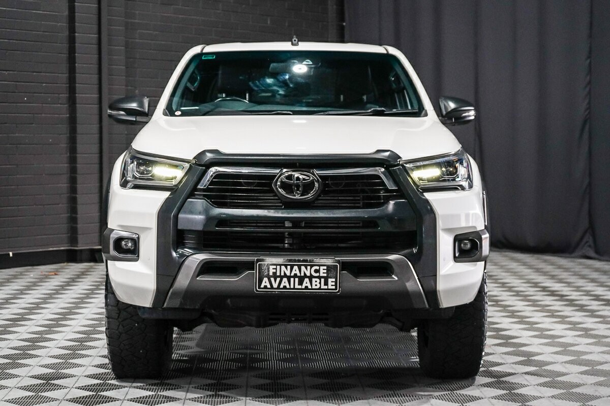 Toyota Hilux image 3
