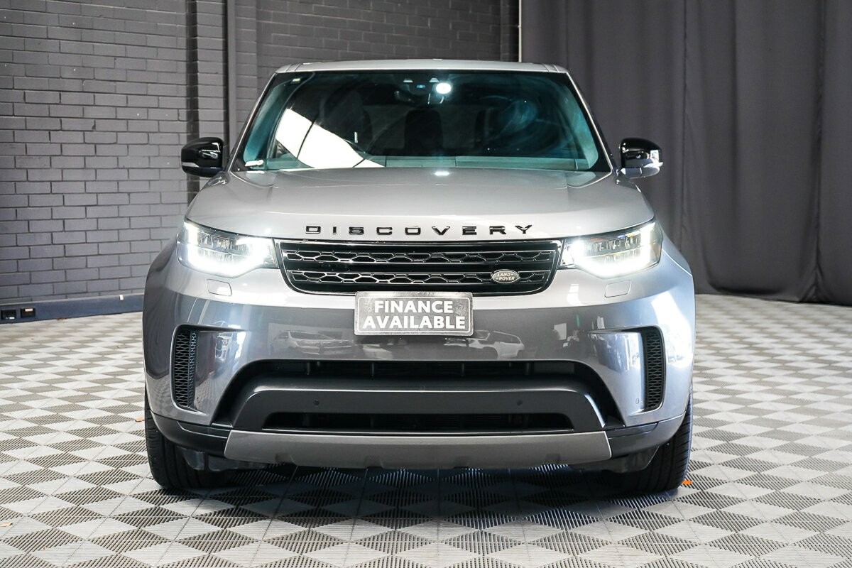 Land Rover Discovery image 3