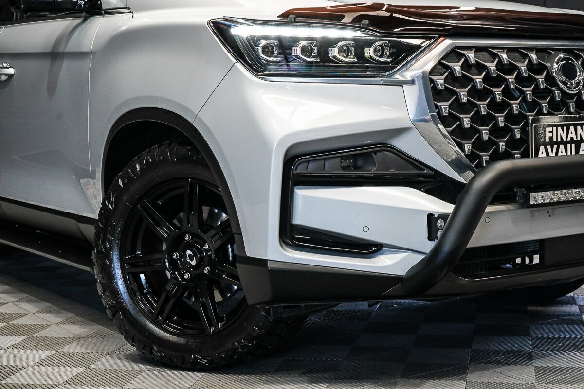 Ssangyong Rexton image 2