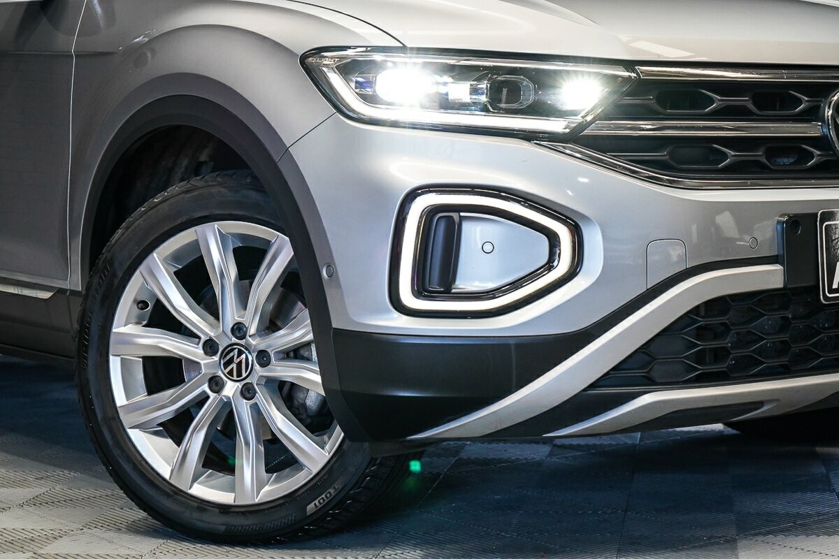 Volkswagen T-roc image 2