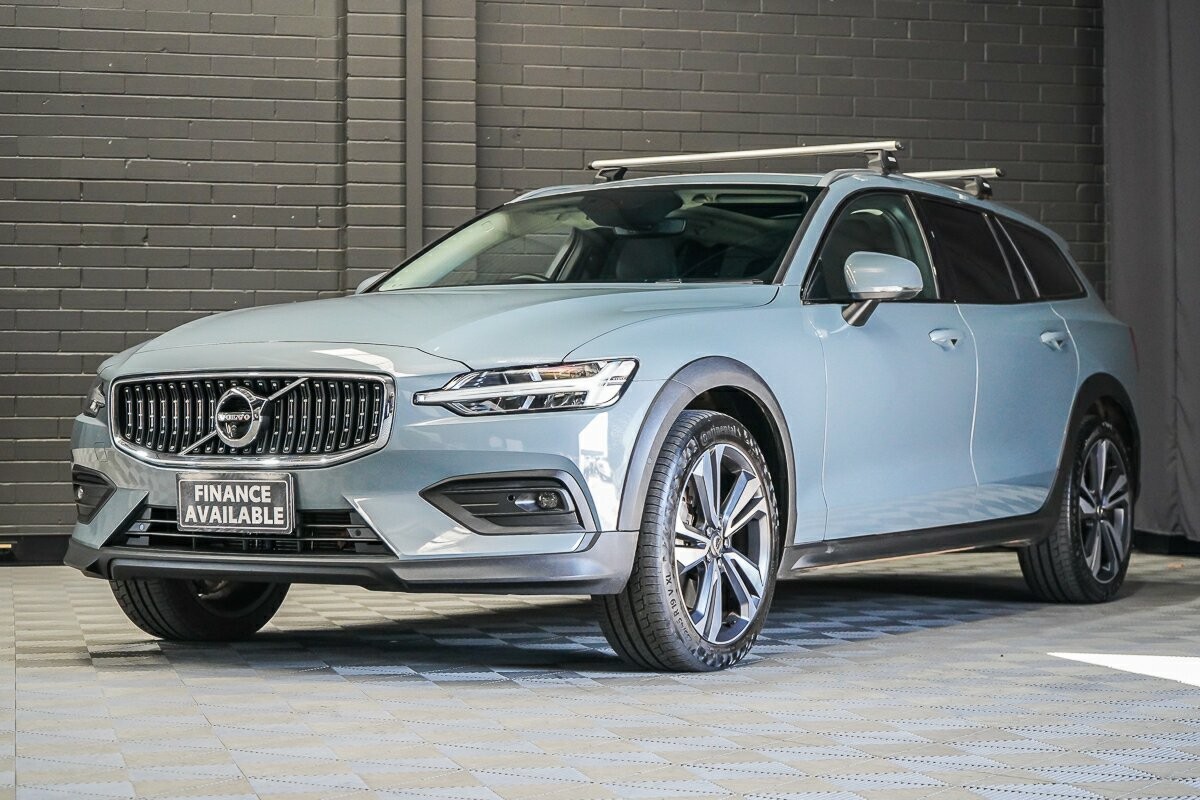 Volvo V60 Cross Country image 4