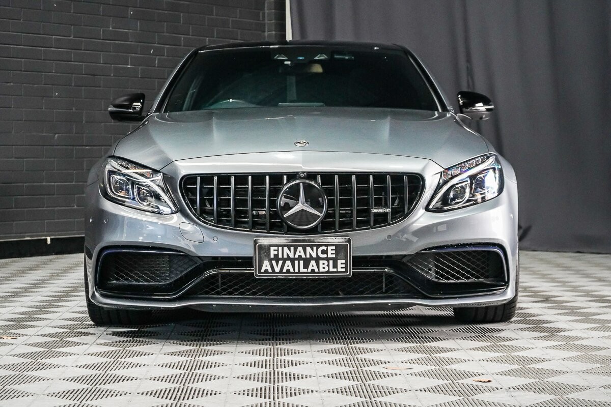 Mercedes Benz C-class image 3
