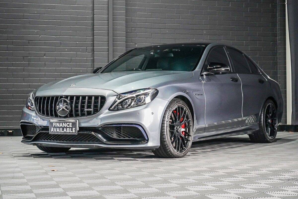 Mercedes Benz C-class image 4