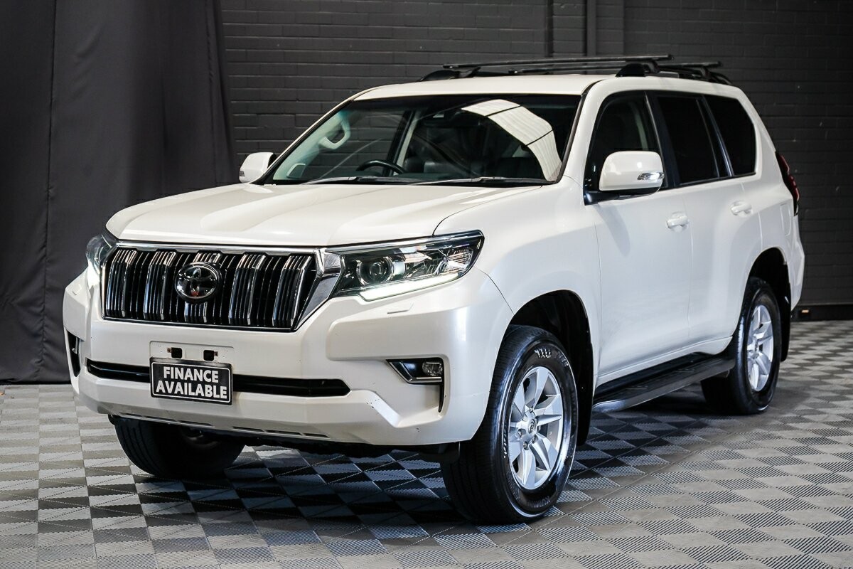 Toyota Landcruiser Prado image 4