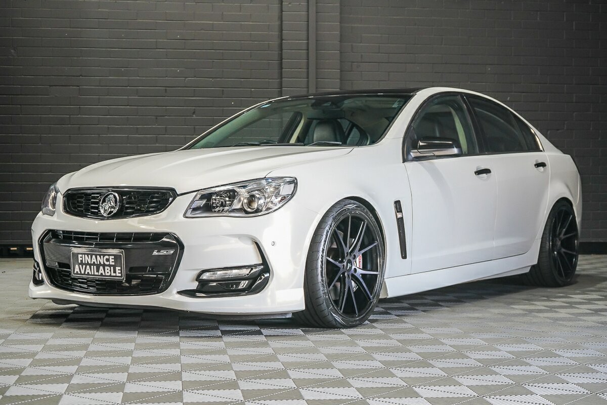 Holden Commodore image 4