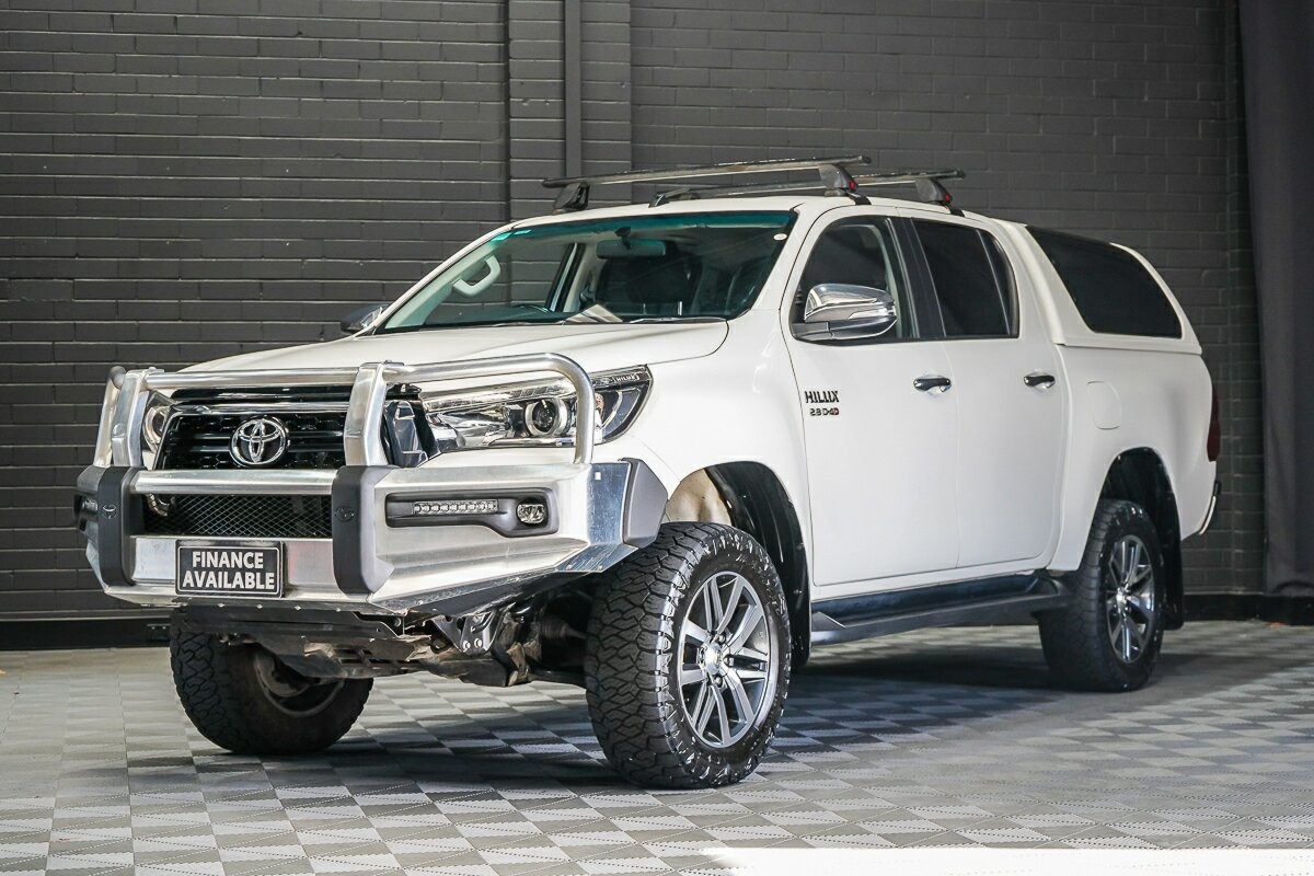 Toyota Hilux image 4