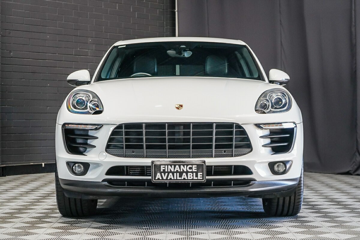 Porsche Macan image 3